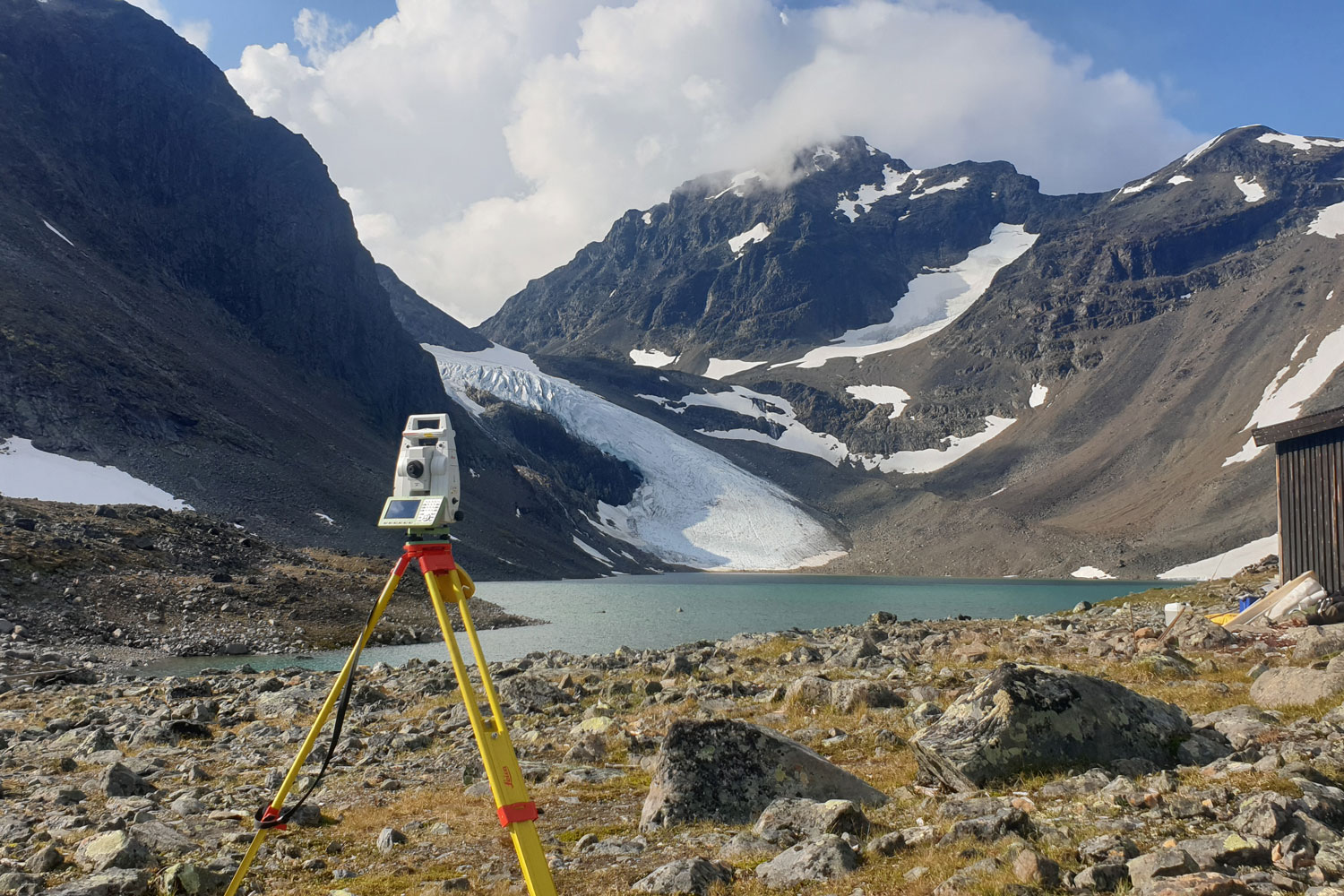 Mätning i berg med snö